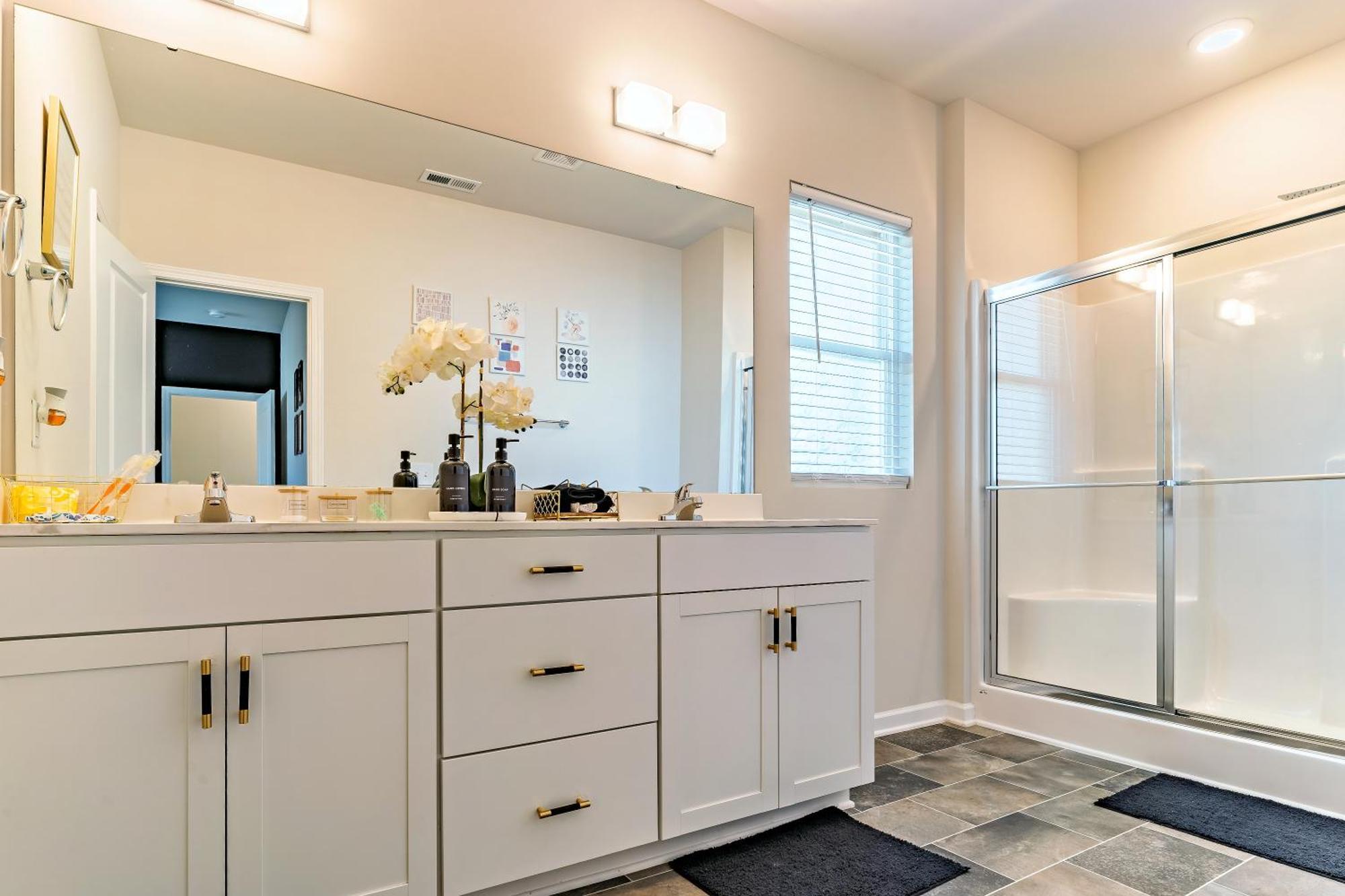 Raleigh Luxe Family Retreat- 15 Min To Downtown, Kids Gear, Fast Wifi For Wfh, Ev & Pet Friendly Villa Exterior photo
